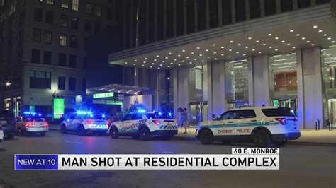 CPD: Man found shot in hallway of Loop apartment building